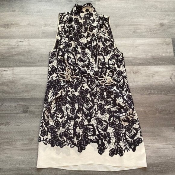 Wilfred Aritzia Silk V-Neck Surplice Dress Womens Medium Pockets Black White - Picture 1 of 13